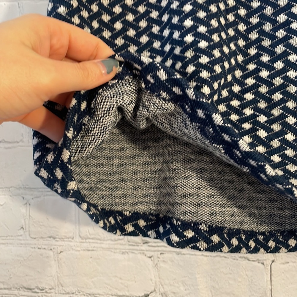 NWT Zara Navy and white knit pattern mini skirt - Picture 3 of 4